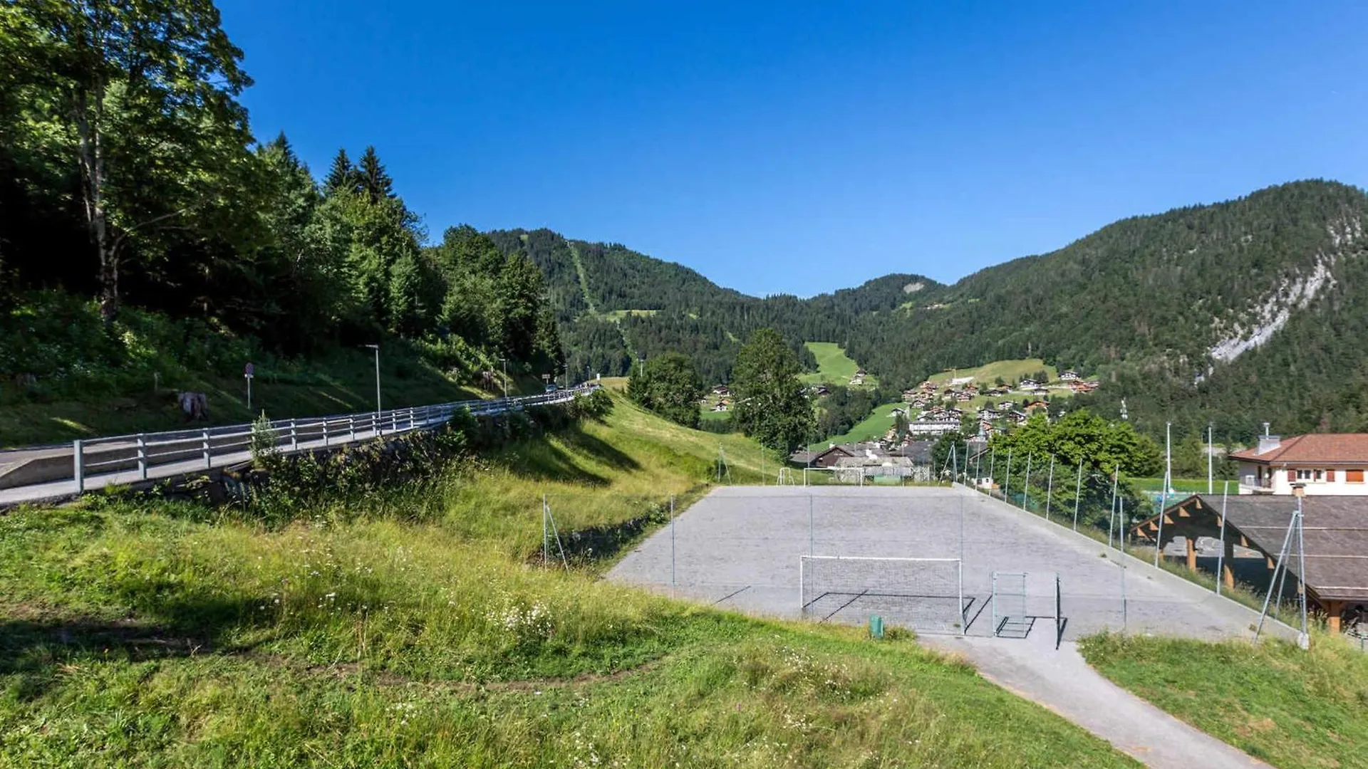Apartment Duplex 2 Chambres Au Centre Village, Proche Pistes, Avec Garage Et Balcon - Fr-1-437-28 La Clusaz